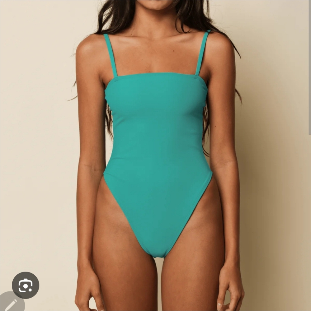 Montce One Piece
